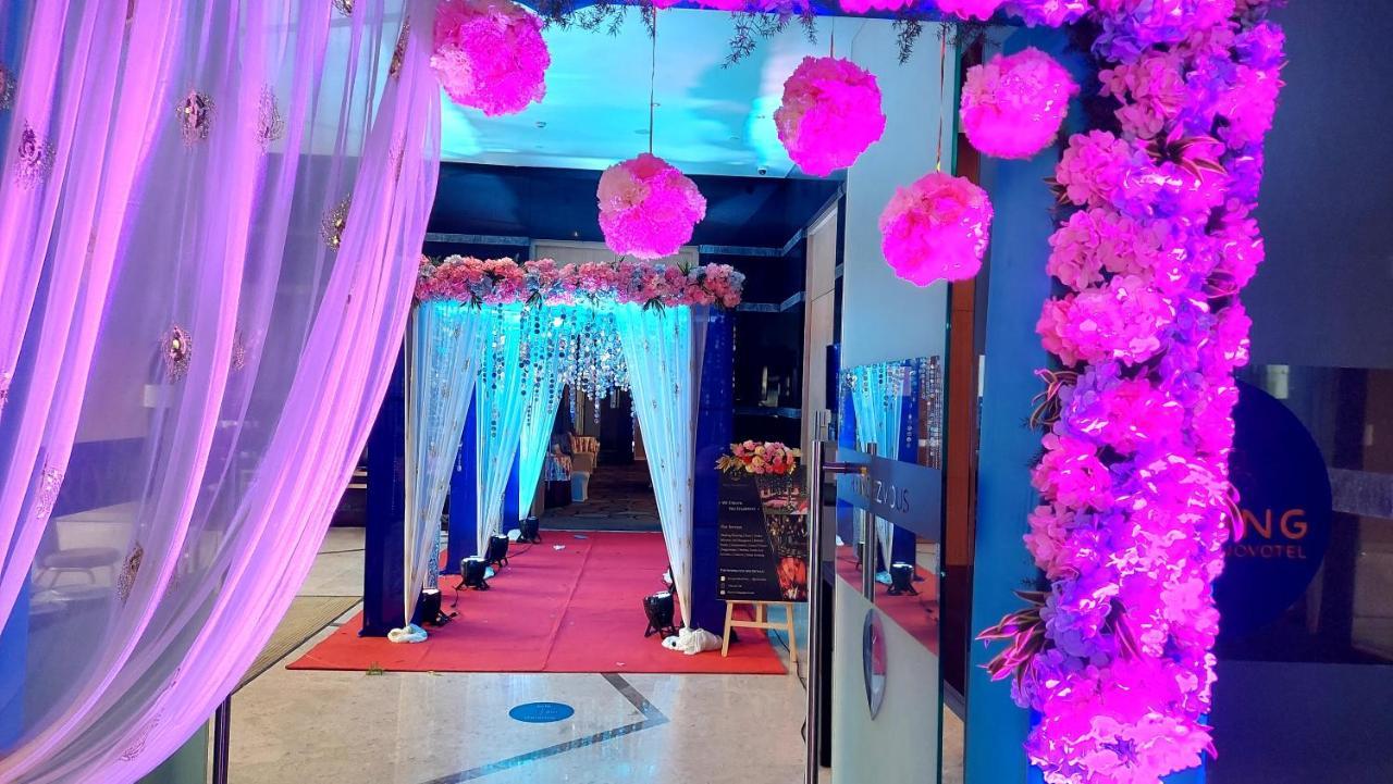 Novotel Chennai Sipcot Ngoại thất bức ảnh A wedding in India