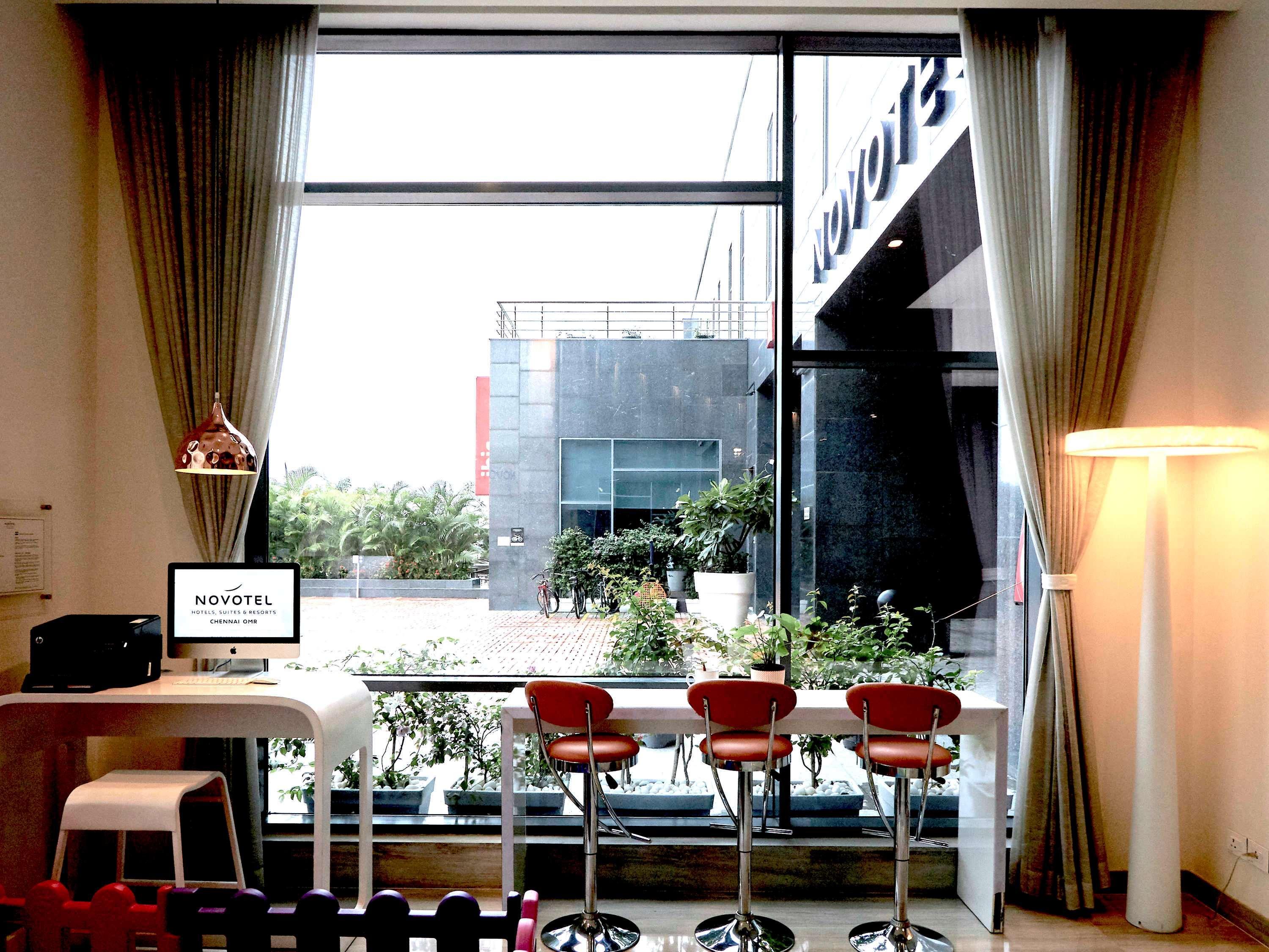 Novotel Chennai Sipcot Ngoại thất bức ảnh Business Center