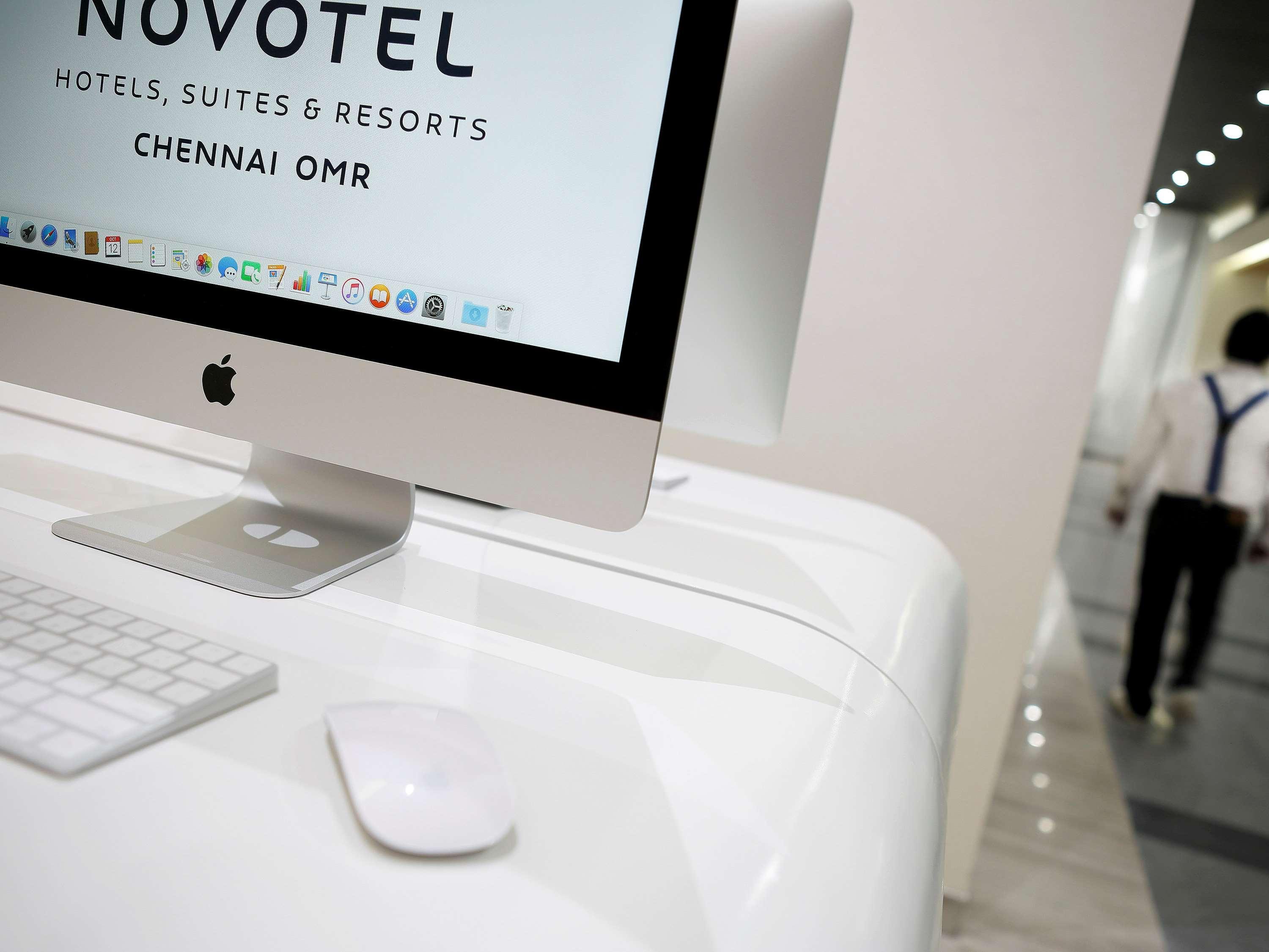 Novotel Chennai Sipcot Ngoại thất bức ảnh A computer at a Novotel hotel in India