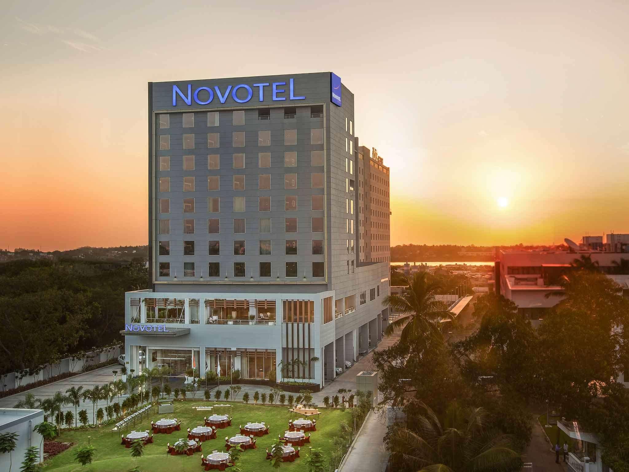 Novotel Chennai Sipcot Ngoại thất bức ảnh Novotel Hotel, Phnom Penh