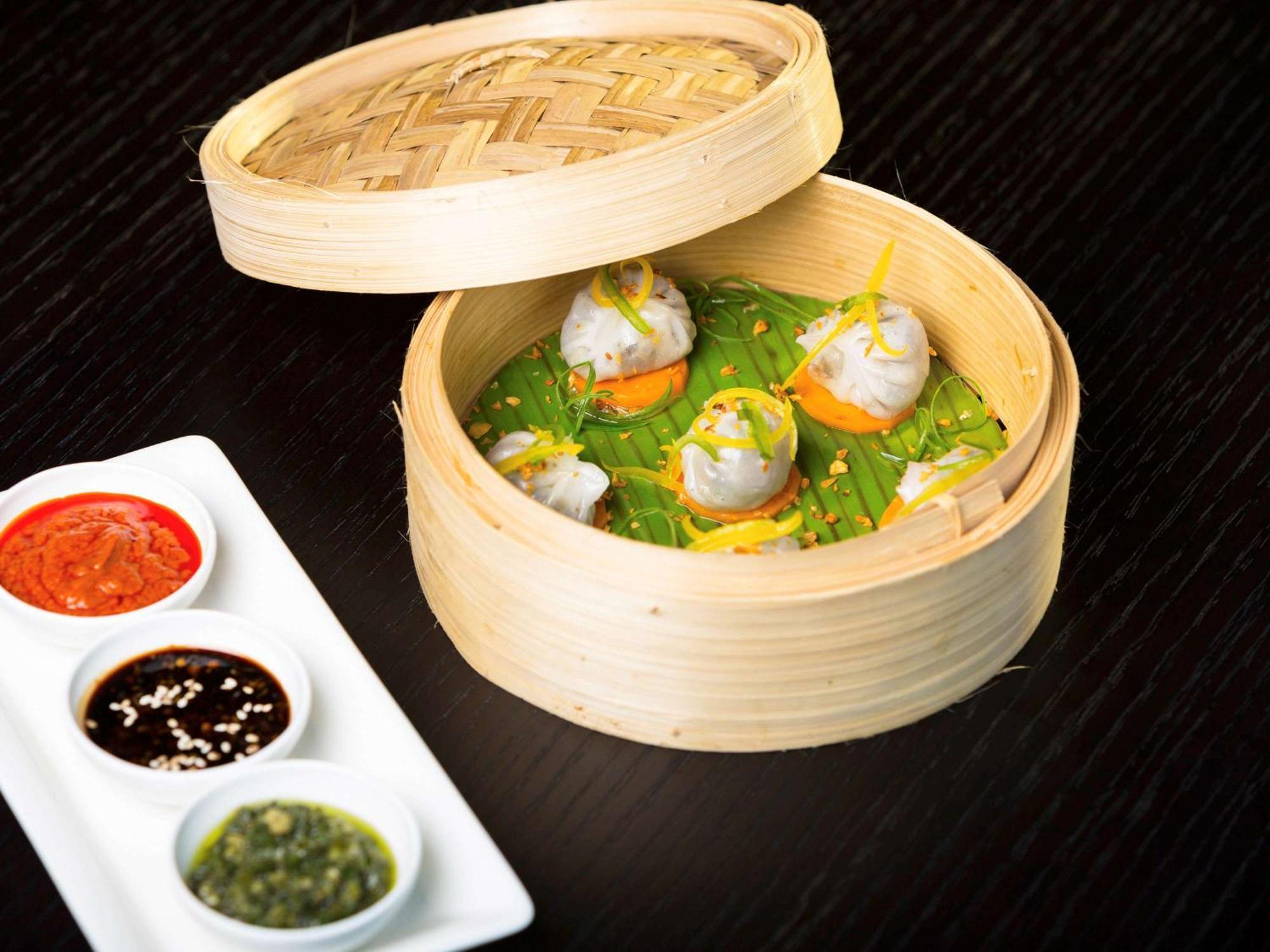 Novotel Chennai Sipcot Ngoại thất bức ảnh Dim sum